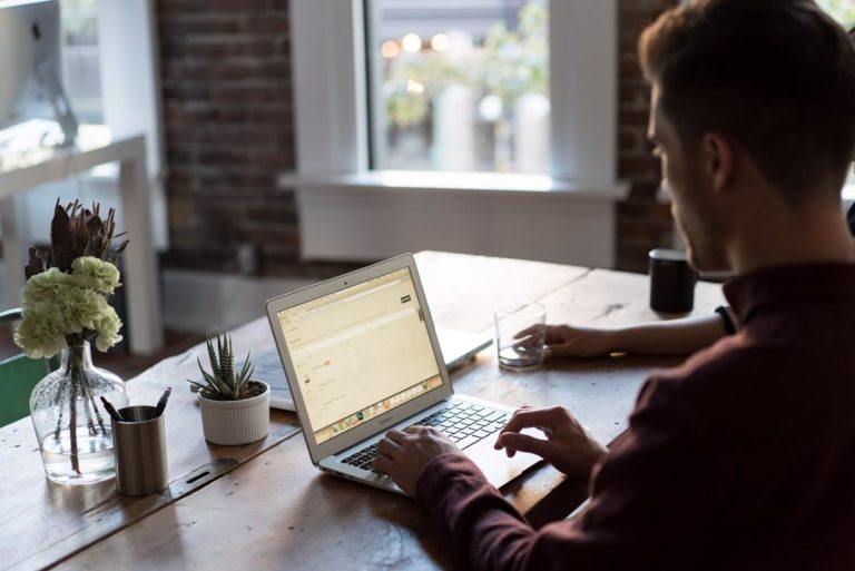 Opracuj strategię marketingu internetowego, która naprawdę działa
