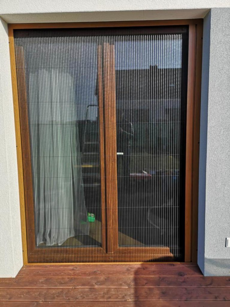 Czy opłaca się montować moskitierę?