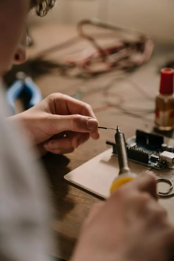 Przyszłość energoelektroniki – miniaturyzacja i efektywność energetyczna